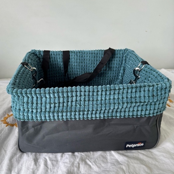 Petprsco Pet Car Seat for Small Dogs & Cats 20lbs - Picture 8 of 10